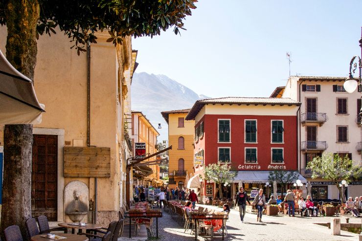 В Москве открылись треть летних веранд кафе и ресторанов