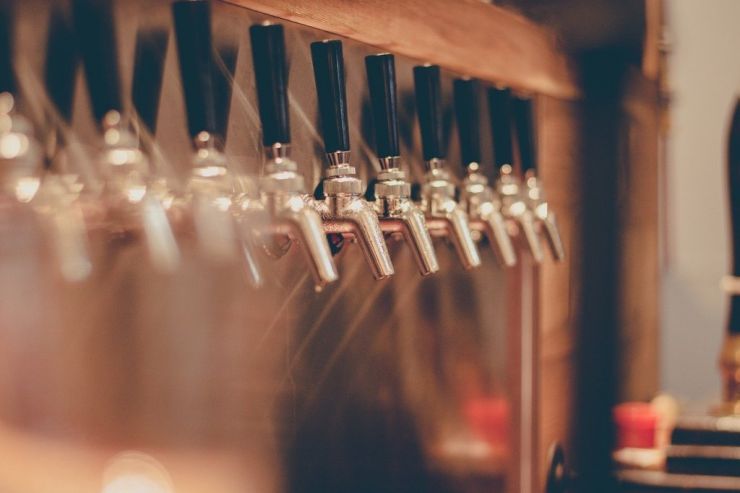 Владельцы пивных магазинов Кузбасса запустили онлайн-флэшмоб «Я/МЫ без работы»