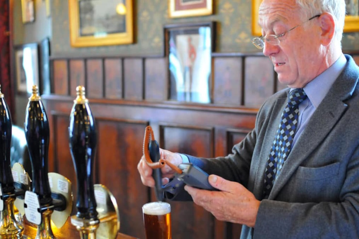 В Британии хотят присвоить всем пабам «звёзды» за качество каскового пива