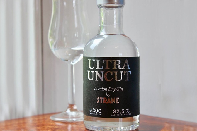В Швеции выпустили самый крепкий в мире джин