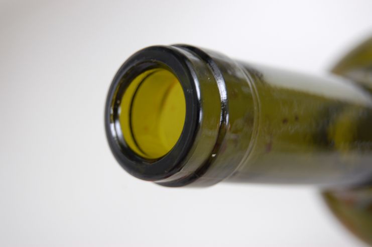 Самое древнее шампанское испортилось