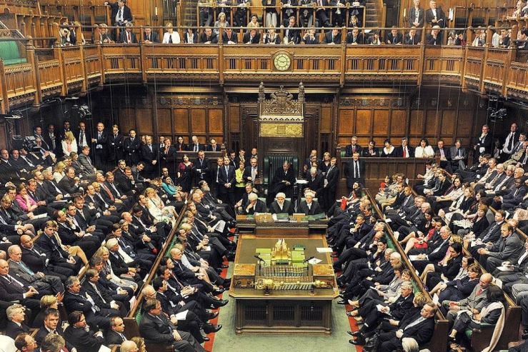 Слишком пьяный, чтобы голосовать: сколько на самом деле пьют в британском парламенте 