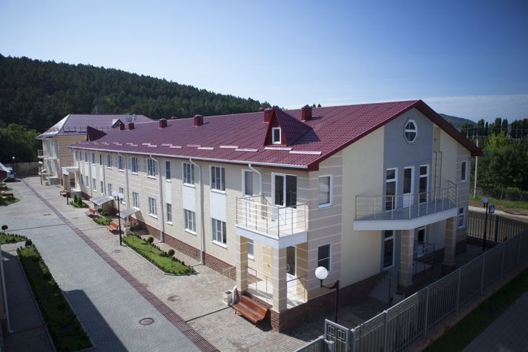 Один из отелей "Абрау-Дюрсо"