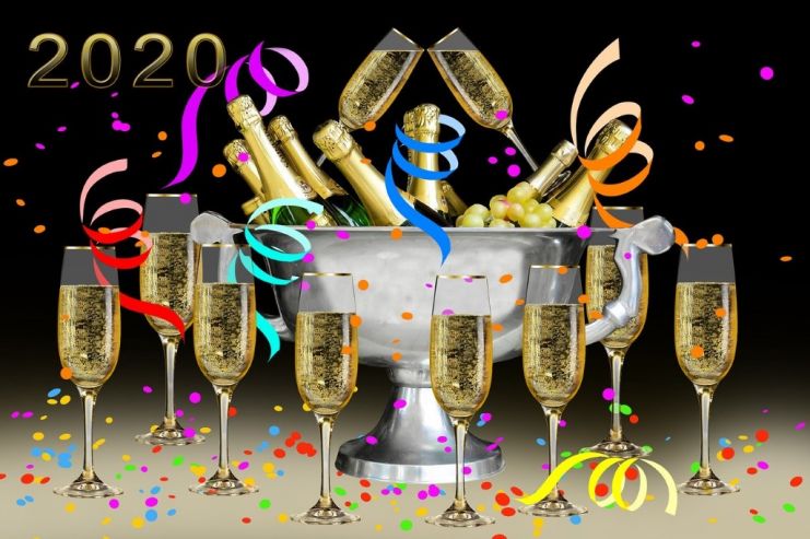 В России перед Новым годом могут снизиться цены на шампанское