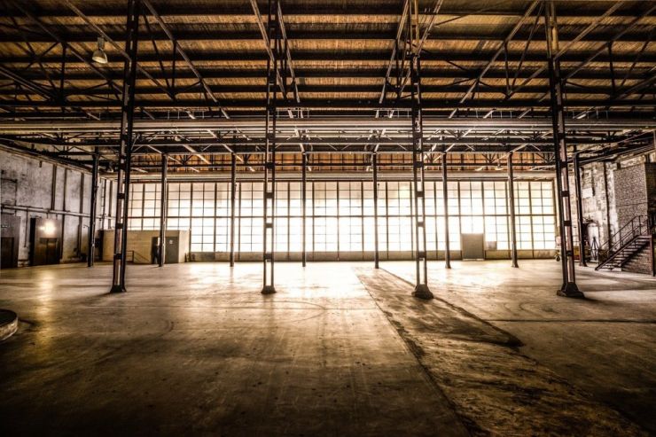 В Красноярском крае предлагают построить склад для хранения поддельного алкоголя