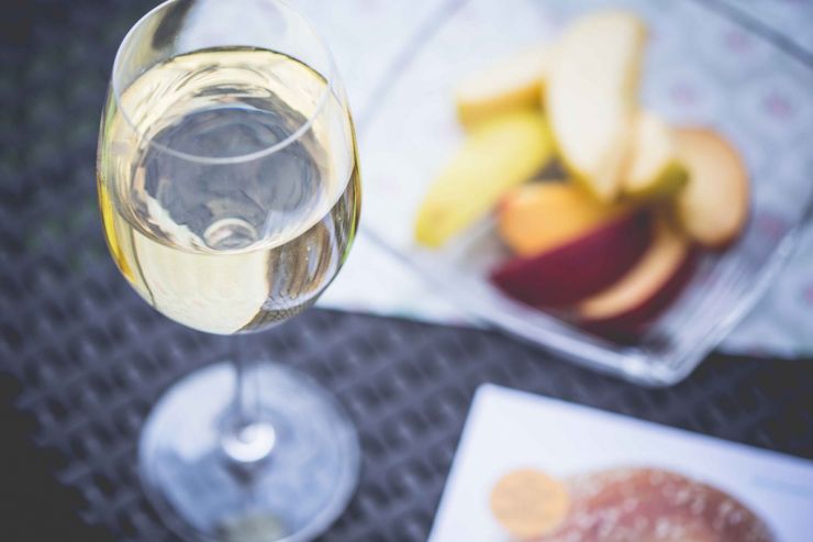 Искусственный интеллект помог определить, какой дизайн этикетки стимулирует покупки алкоголя 