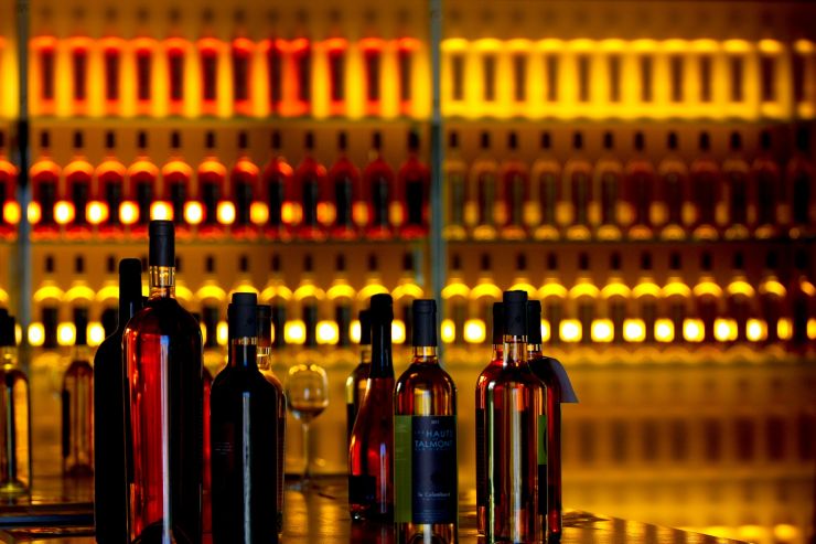 Организатору международного винного конкурса грозит штраф за сотрудничество с винодельней из Крыма