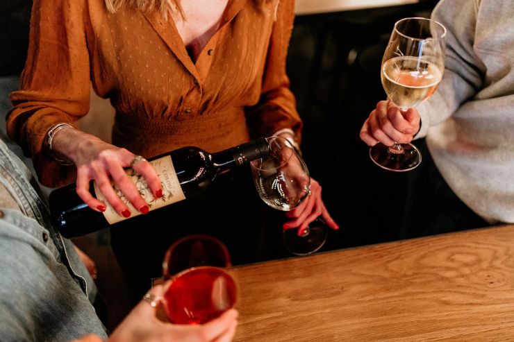 Искусственный интеллект научили выявлять поддельное вино