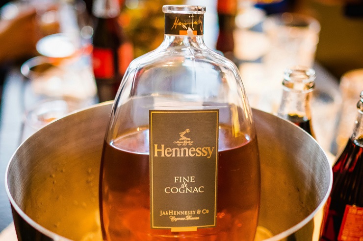 Moët Hennessy сократит персонал на 10% из-за плохих продаж и роста расходов