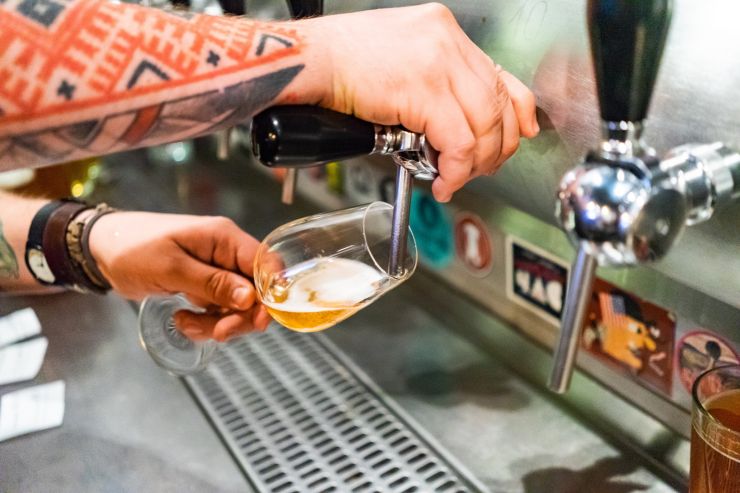 AB InBev Efes будет проводить тренинги по ответственной продаже алкоголя для барменов