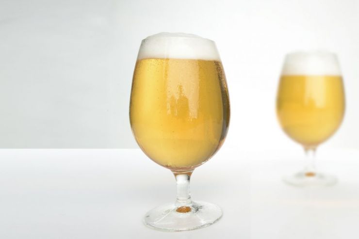 Исследование: сокращение объема пинты пива мотивирует потребителей переходить на более крепкие напитки